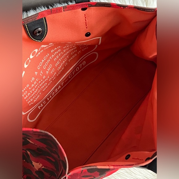 💰SOLD - CF079 - Coach Canvas Tote 42 with Camo Print and Rexy - Picture 9 of 12